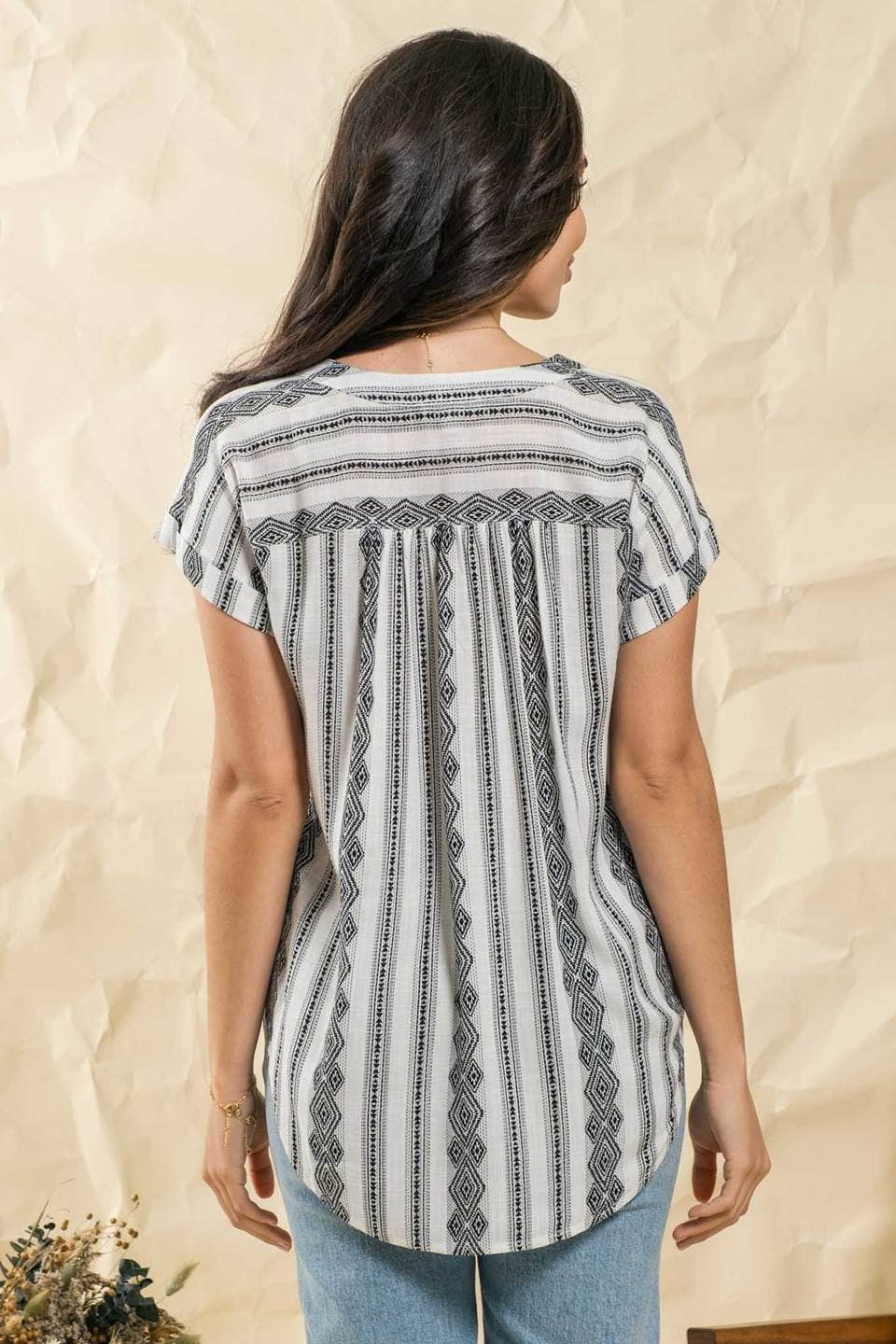 GEOMETRIC PATTERN WOVEN TOP