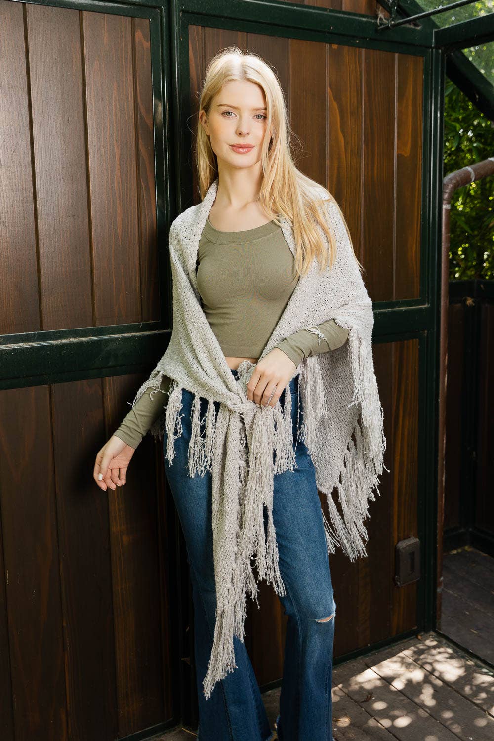 Lightweight Knit Wrap w/ Tassels: Gray
