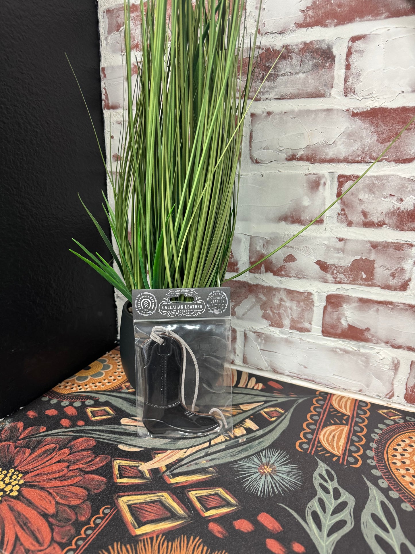 Classic Boot Air Flair: Leather Scent