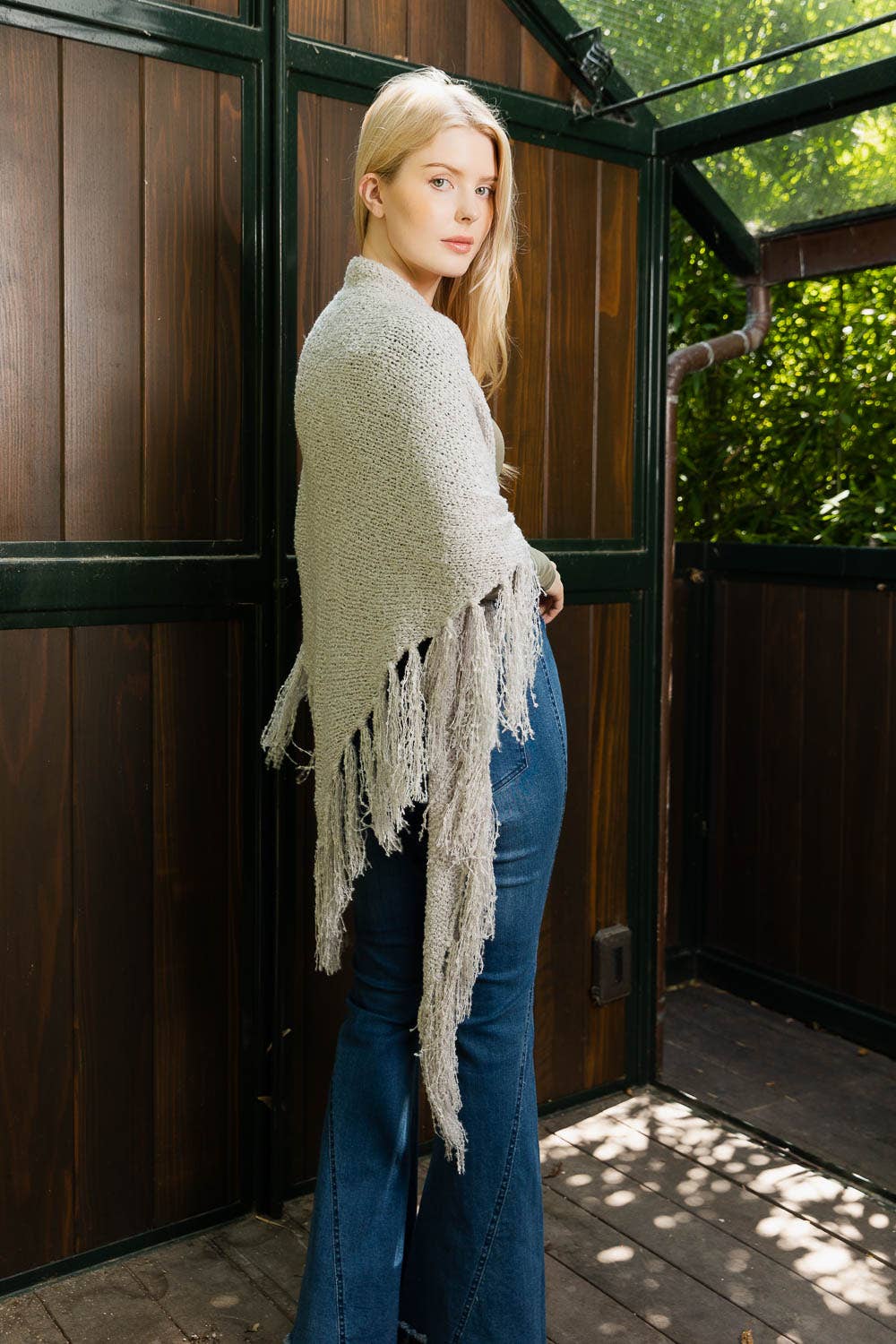 Lightweight Knit Wrap w/ Tassels: Gray