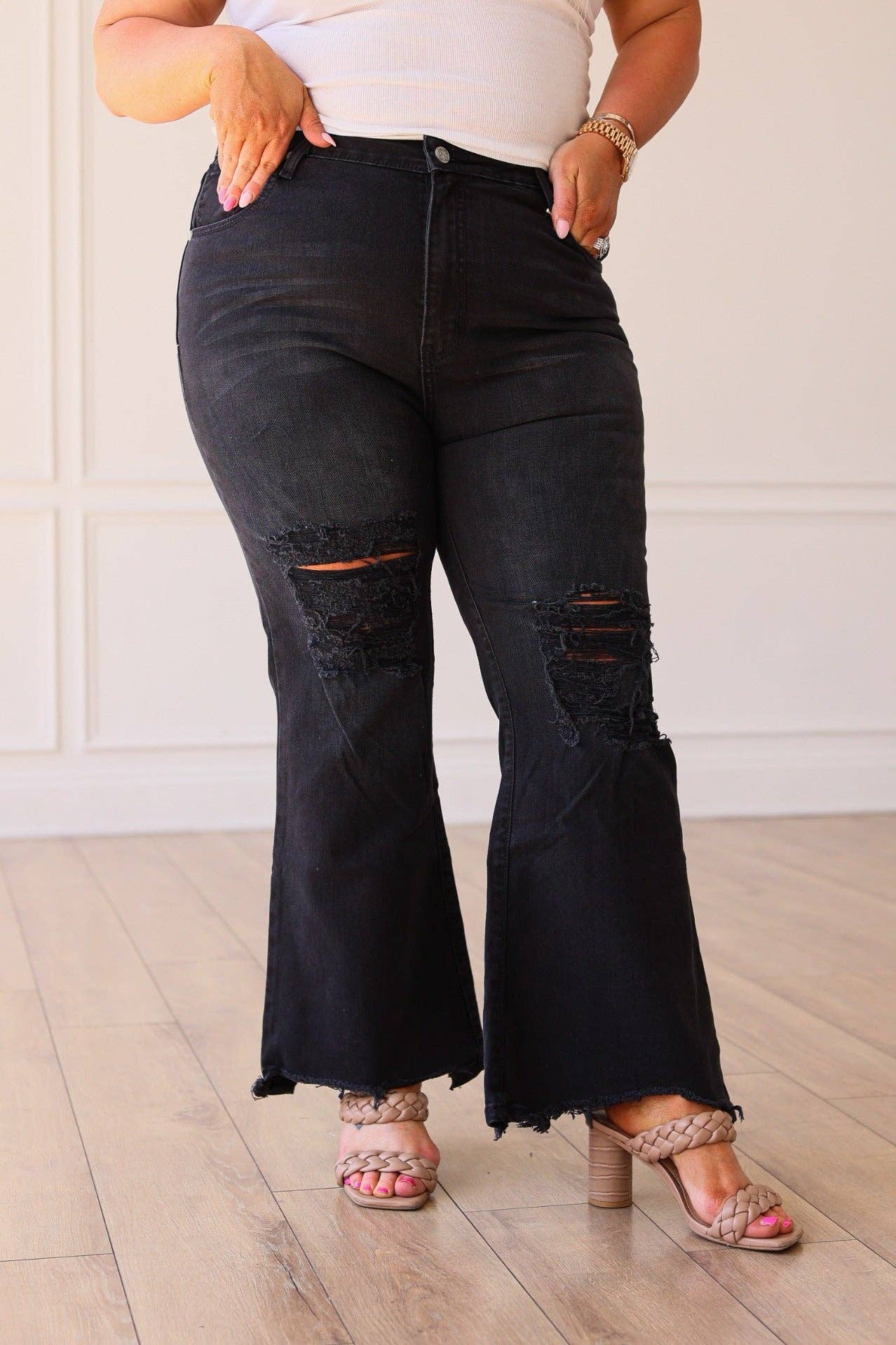 The Dixie Midrise Black Wash