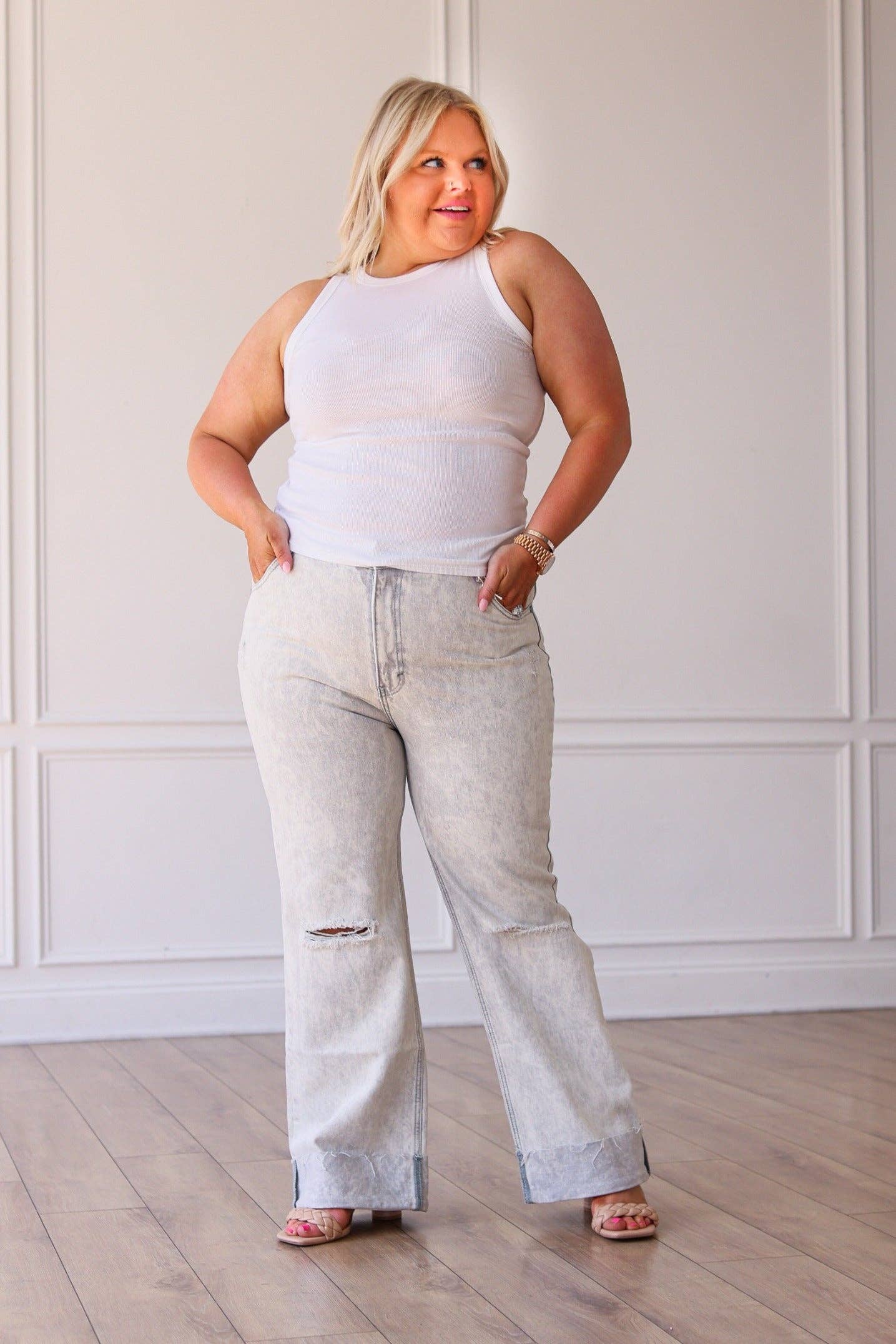 The Samantha White Straight Leg Jean
