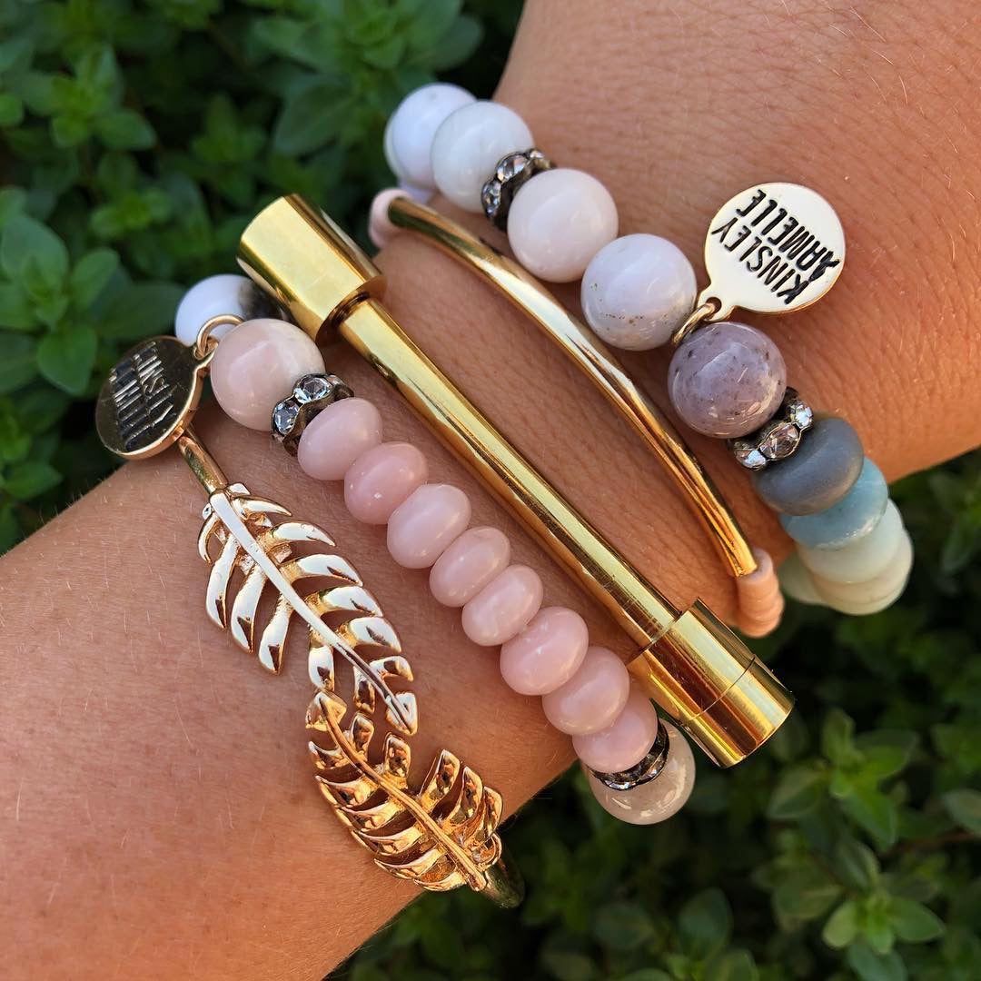 Kinsley Armelle- Gold Bar Bracelet