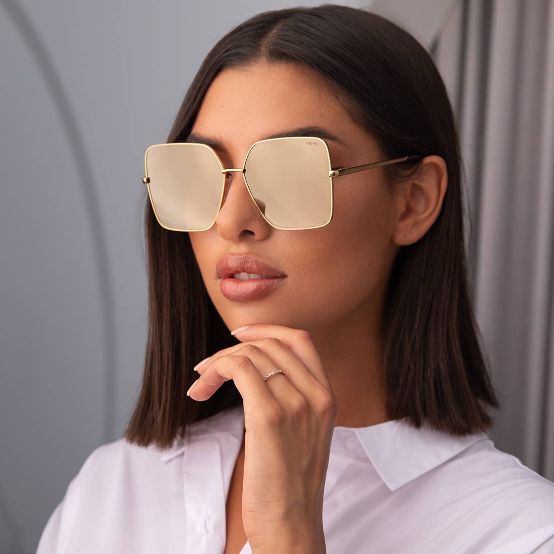 Dream Girl Womens Sunglasses: Gold Mirrored